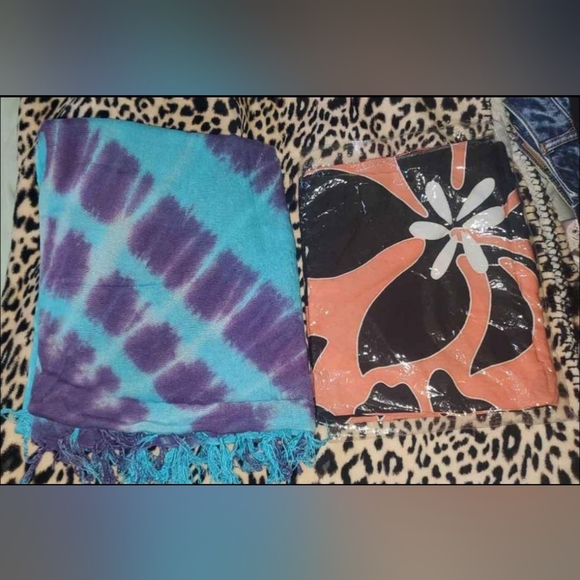 Pareo(sarong) Bundle - Picture 1 of 3